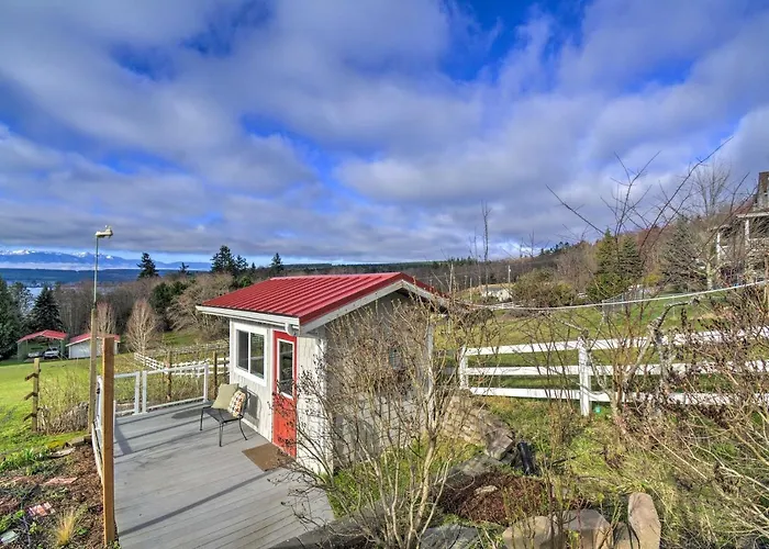 Breathtaking Port Ludlow Home W/ Deck & Yard