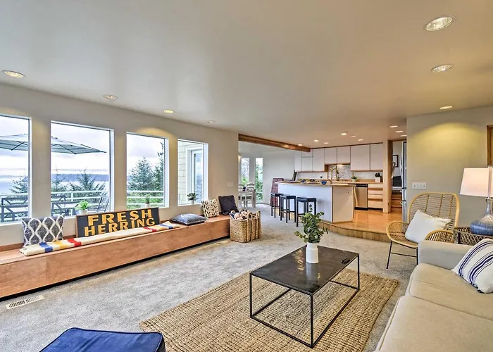 Unique Port Ludlow Home W/ 3 Decks & Hot Tub!